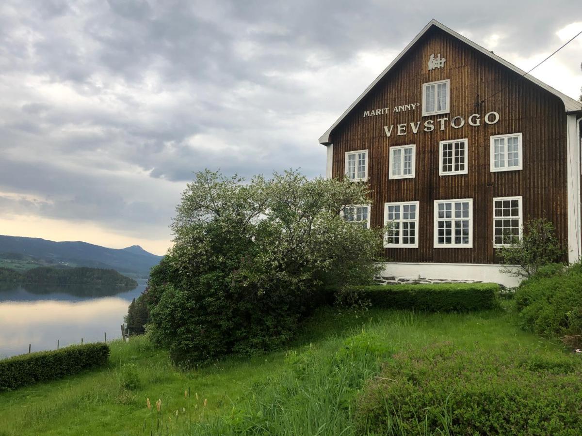 Experience Jotunheimen From Vevstogo - Sauna With A View And Eco Living In An Old School Building Vestre Slidre מראה חיצוני תמונה