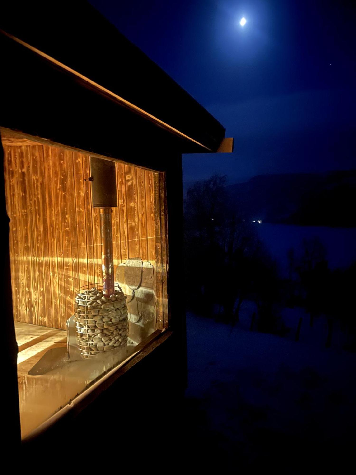 Experience Jotunheimen From Vevstogo - Sauna With A View And Eco Living In An Old School Building Vestre Slidre מראה חיצוני תמונה